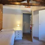 Casas Del Castillo, 3