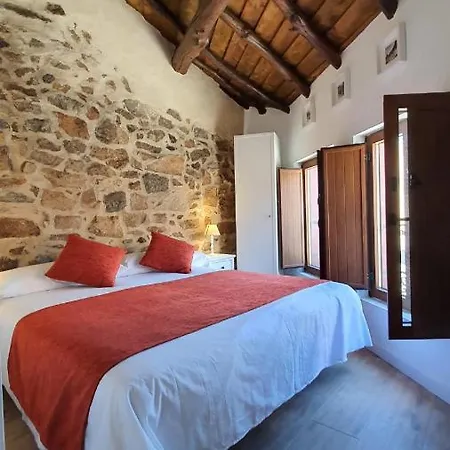 Casas Del Castillo, 3 Hébergement de vacances Ávila