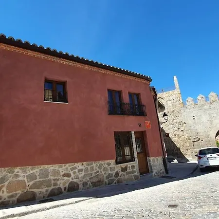 בית נופש Casas Del Castillo, 3 *