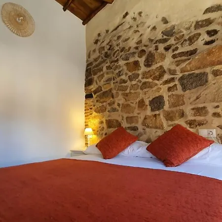 Casas Del Castillo, 3