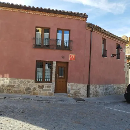 Casas Del Castillo, 3 *