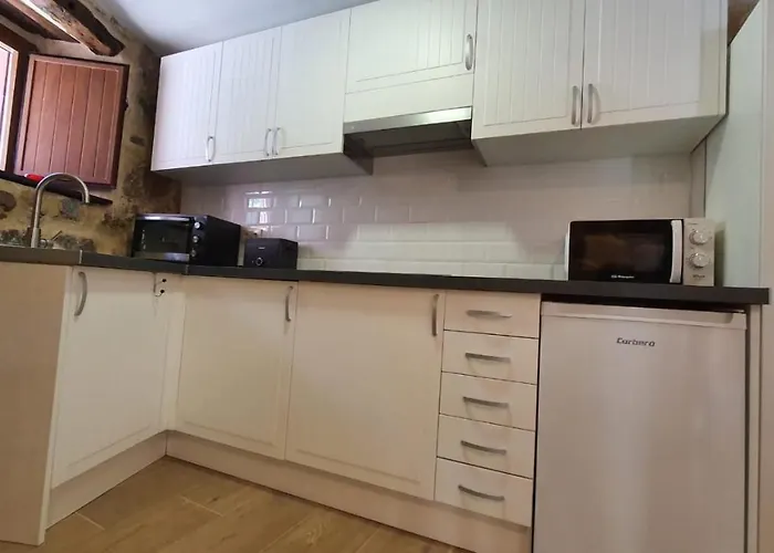 Casas Del Castillo, 3 Hébergement de vacances *